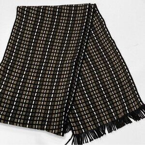 Fraas Black Scarf with fringe Size 66 x 9